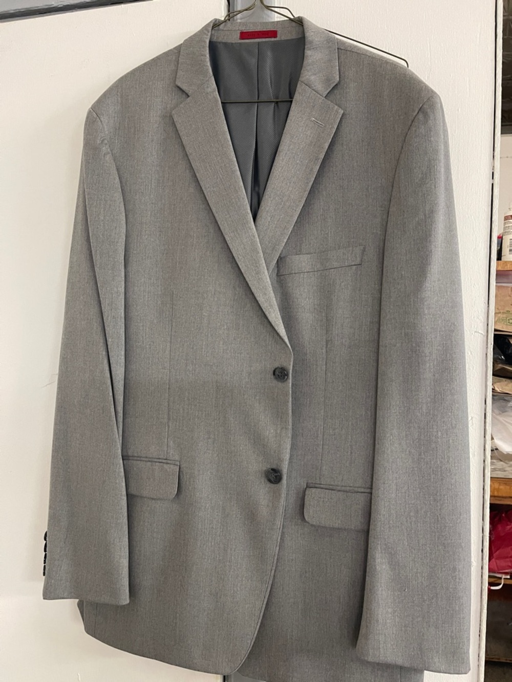 ALFANI…Men's Classic Grey 2 PC  Suit…SIZE 44 L